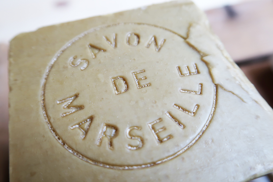 Eau Nettoyante Bebe Au Savon De Marseille Et Calendula