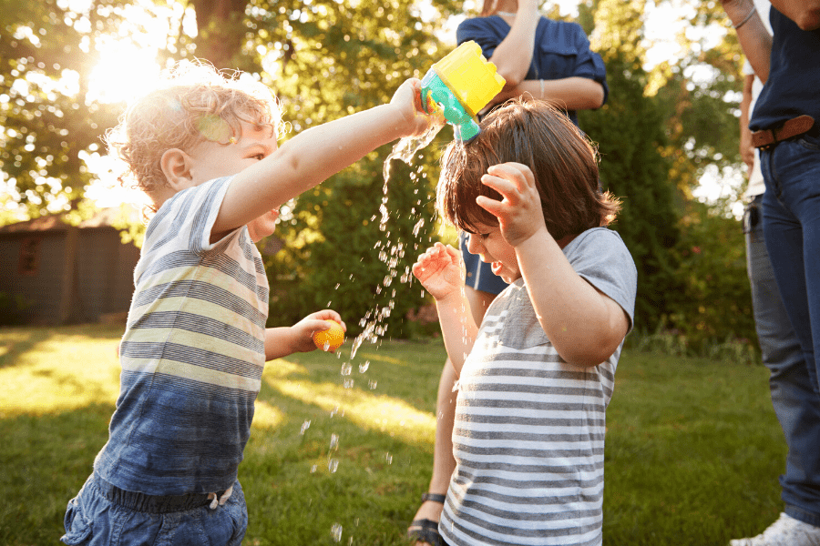 Comment occuper son enfant cet été sans vacances et centre aéré