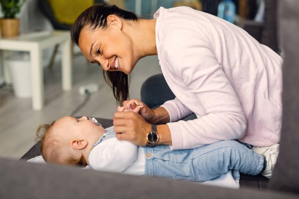pourquoi-choisir-une-nounou-comme-type-de-garde-pour-vos-enfants (1)